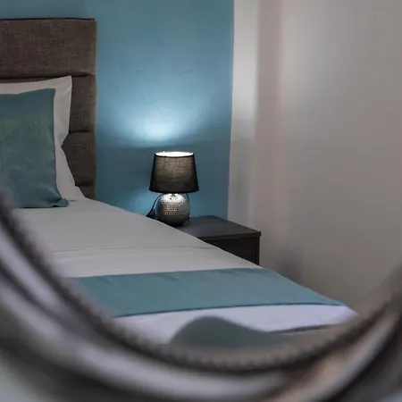 N Renieris Daire Firostefani