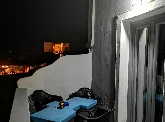 Apartmán N Renieris Firostefani