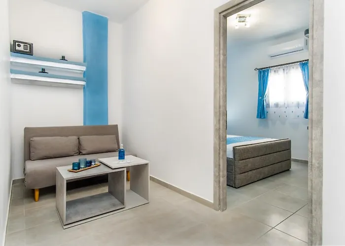 Apartmán N Renieris Firostefani