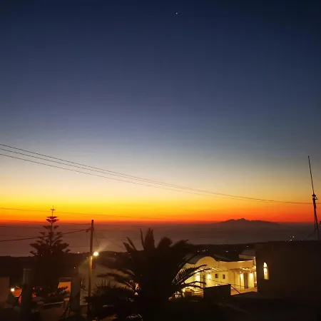 N Renieris Apartamento Firostefani