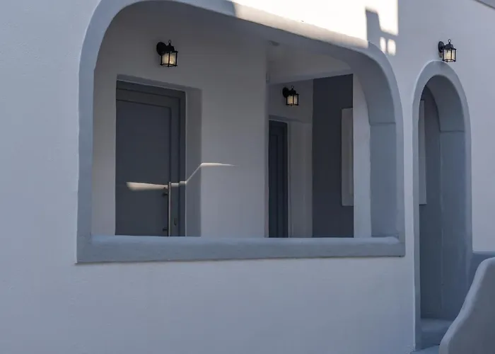 N Renieris Appartement *