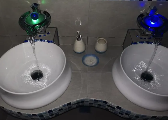 Apartment N Renieris