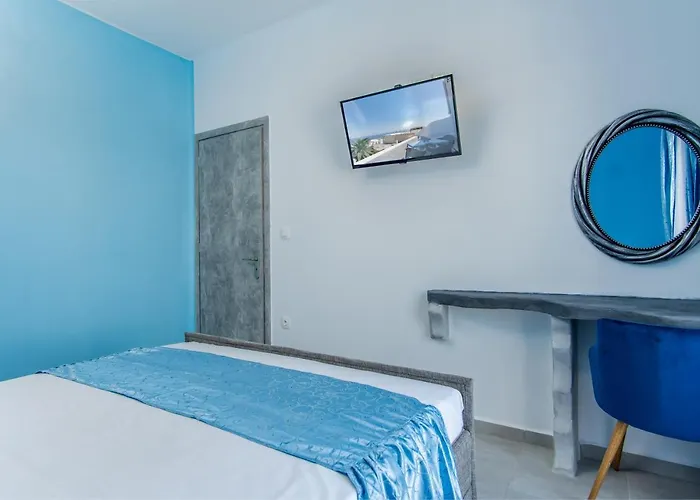 N Renieris Apartment *