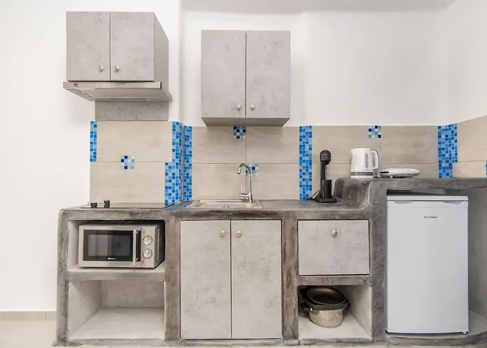 N Renieris Apartment *