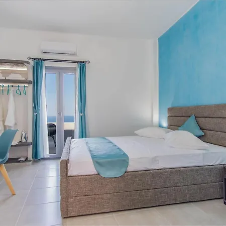 Apartament N Renieris Firostefani